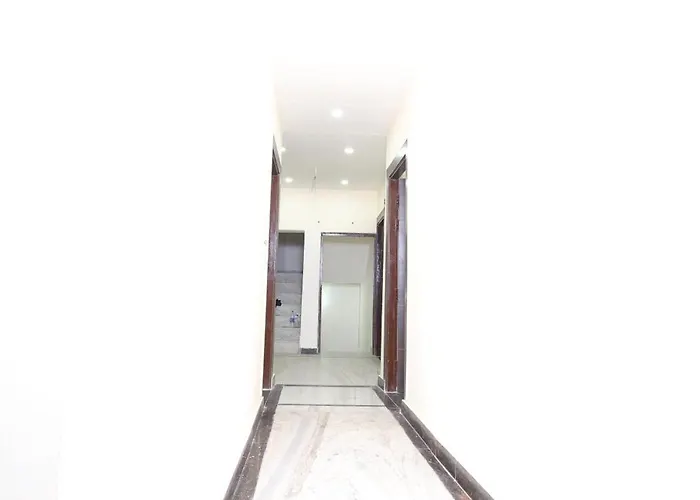 Hotel Tridev Agra