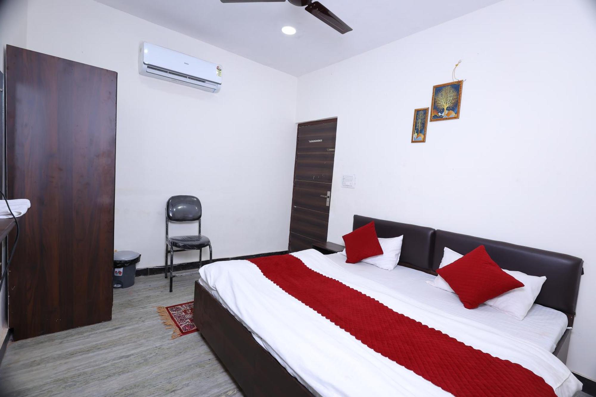 Hotel Tridev 2*